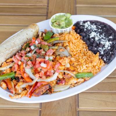 Grilled chicken fajita_Benny’s Tacos